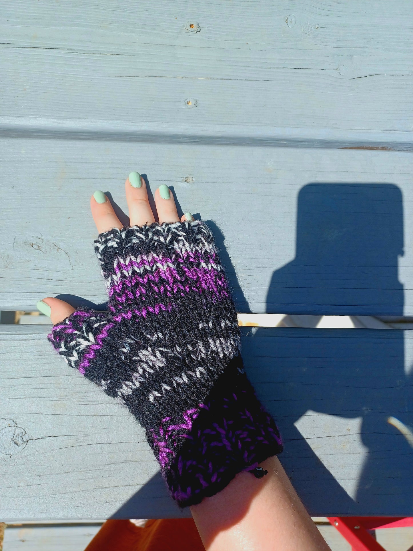 'Ace of Spades' Knit Fingerless Gloves