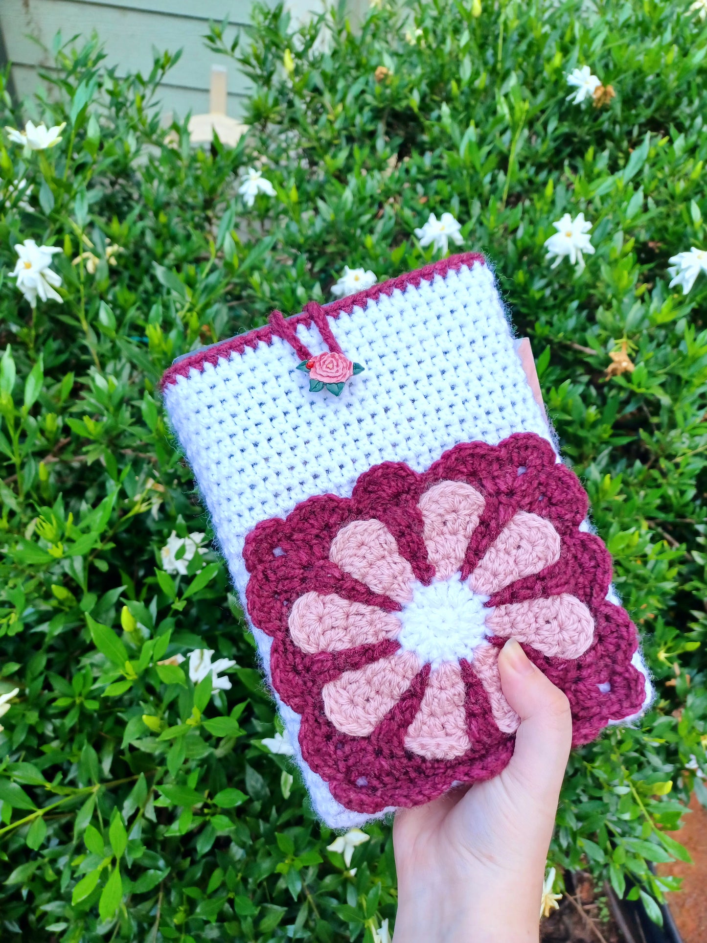 'A Rose for Emily' Crochet Book Sleeve