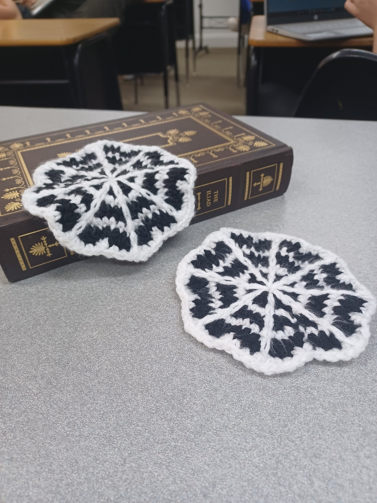 'Spider's Web' Coaster Set