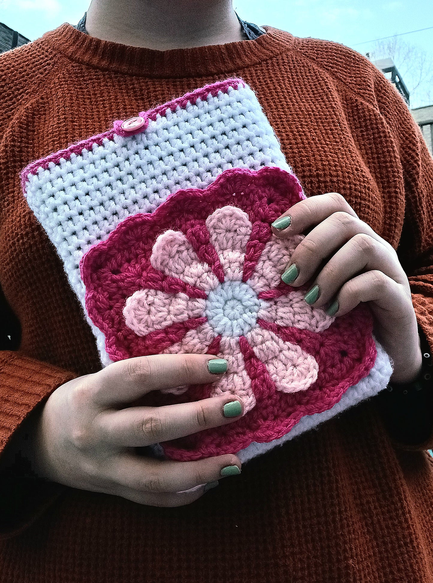 'Roses are Red' Crochet Book Sleeve