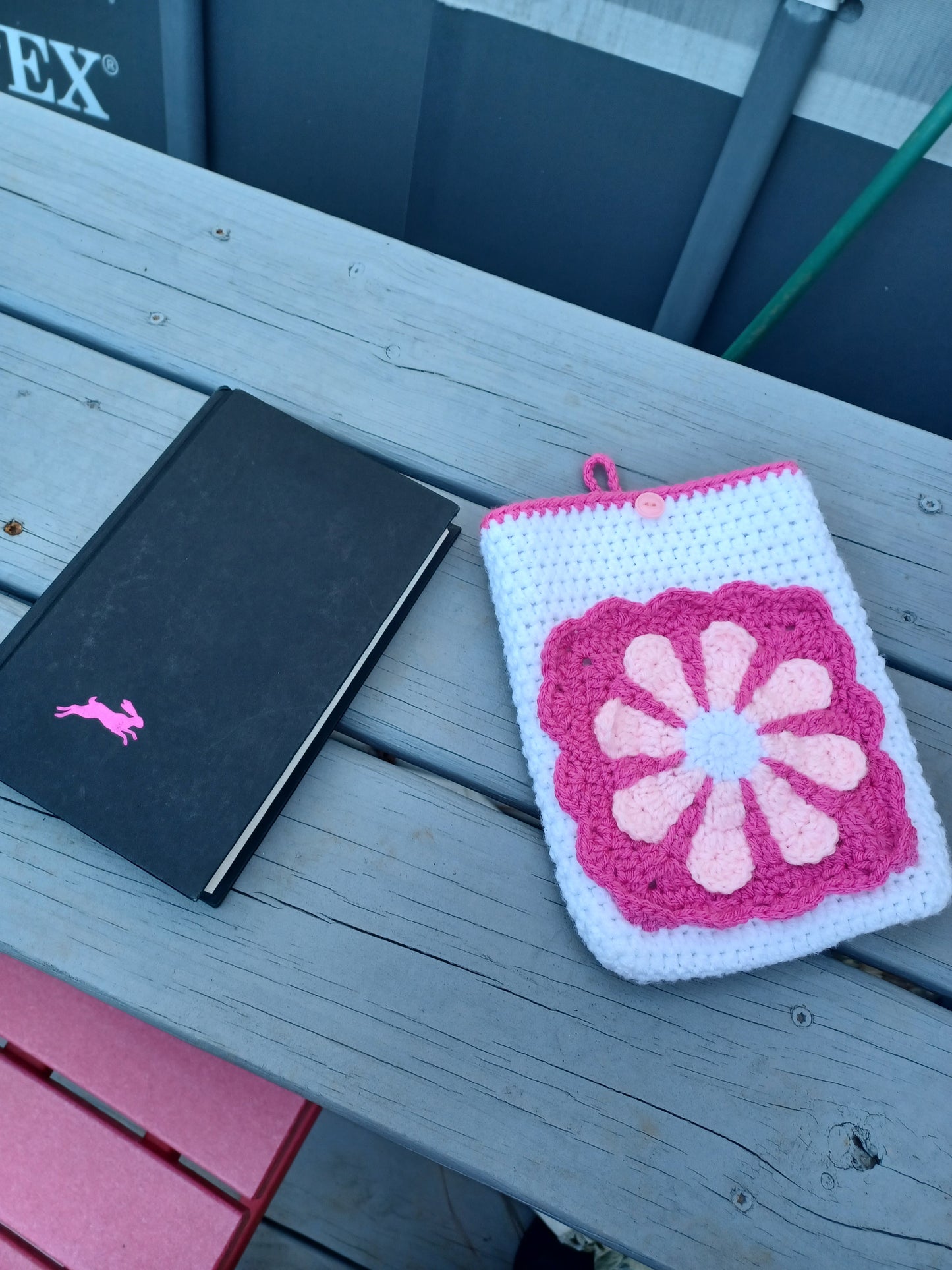 'Roses are Red' Crochet Book Sleeve