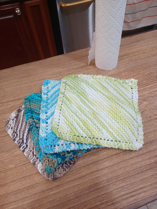 Knit Eyelet Washcloth